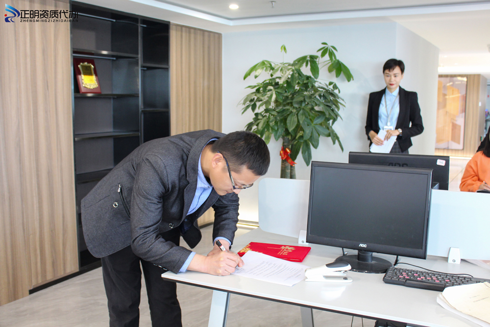 IMG_0114.jpg IMG_0114.jpg